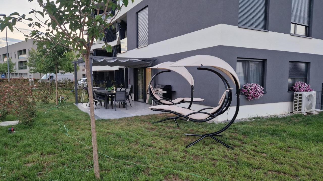 Capsula Luxury Apartment Umag Exterior foto