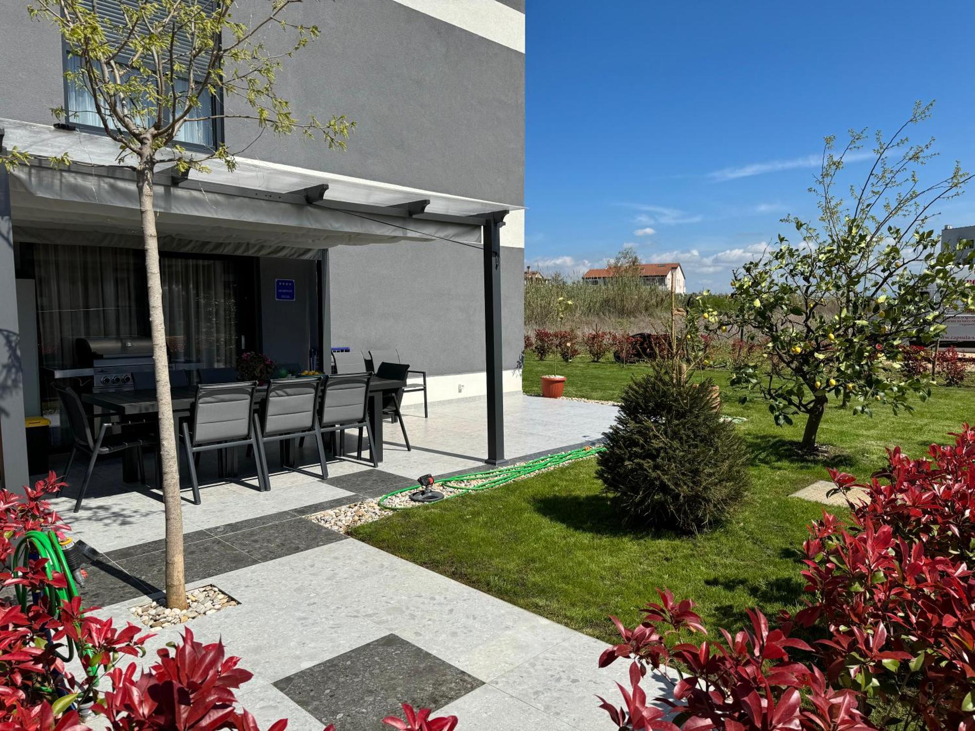 Capsula Luxury Apartment Umag Exterior foto